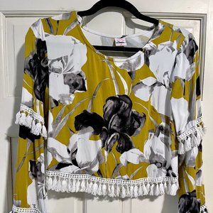 Cropped floral top with tassels